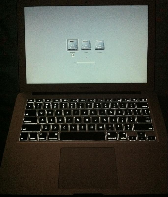 2011款MacBook Air 13"*i7-开机选系统
