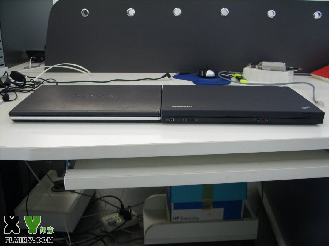 正侧面SONY更薄