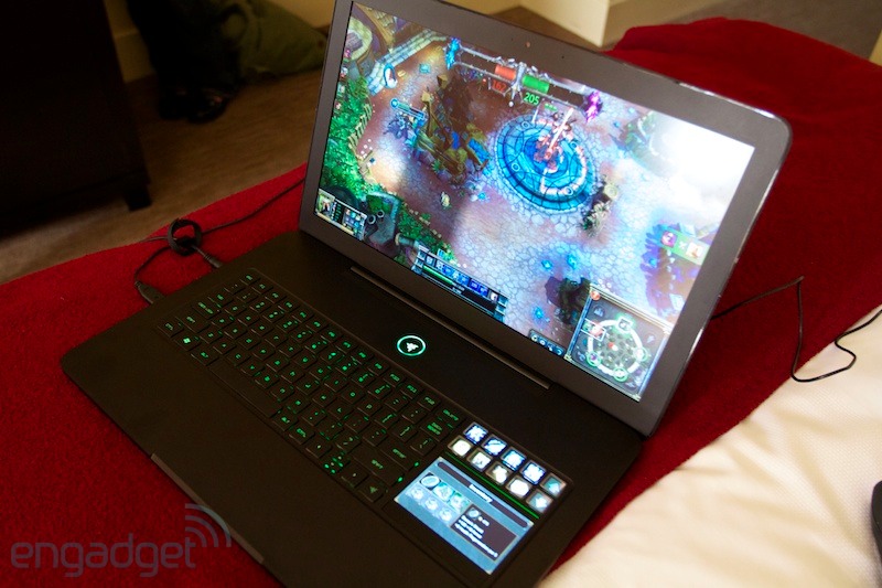 razerblade09.jpg