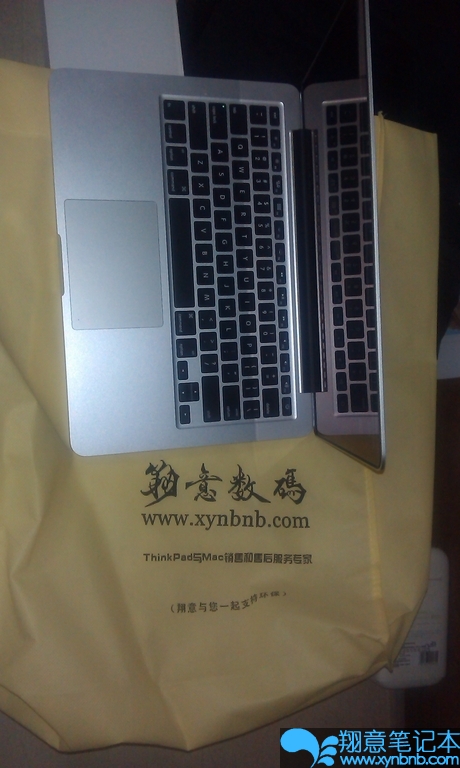 拿出翔意的包装袋。看来翔意的服务比以前更专业了，希望翔意以后更专业，业务更全面。 ... ... ... ...